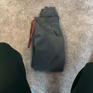 Figs Women’s Bonsai Joggers with Burgundy Accent